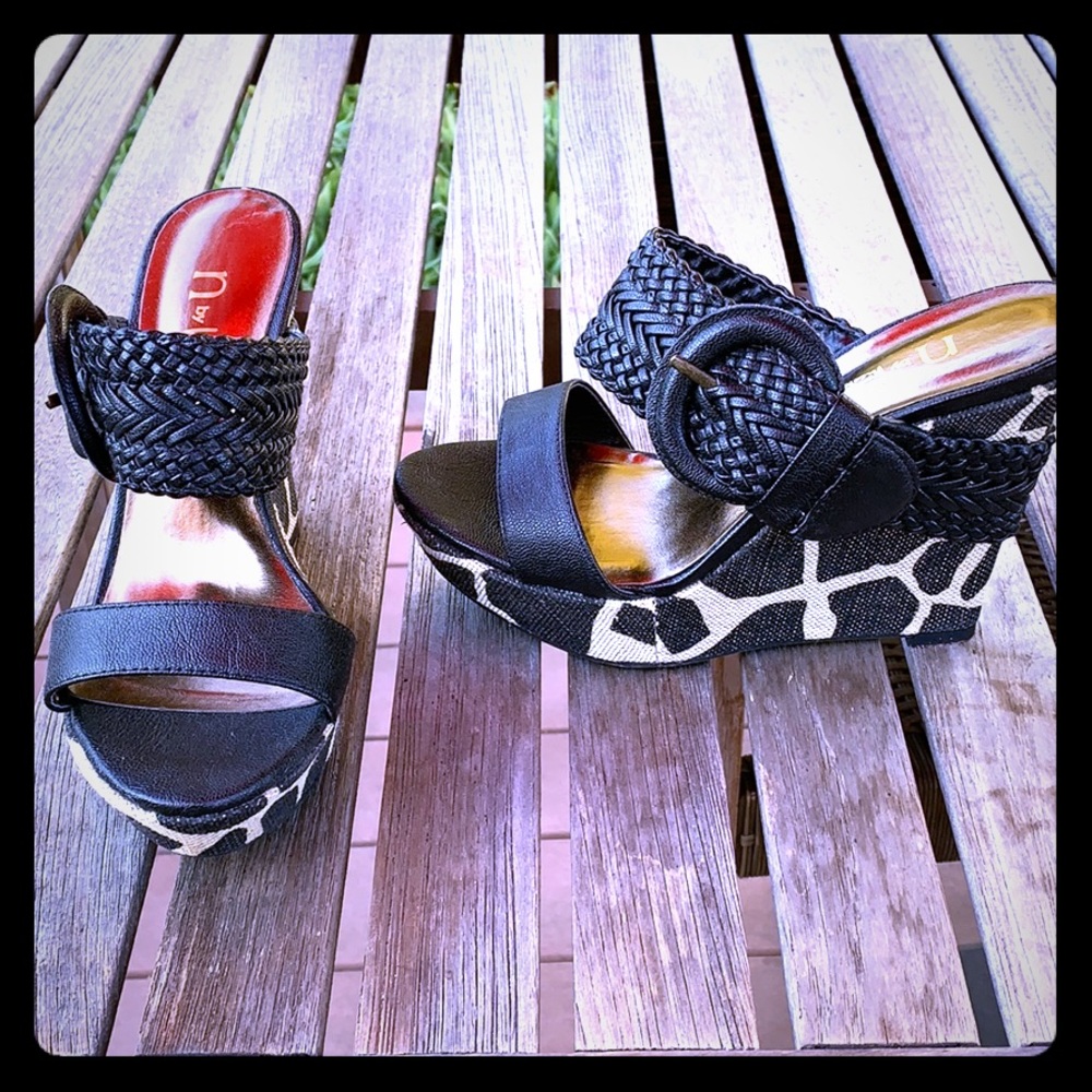 Nicole Miller Wedges